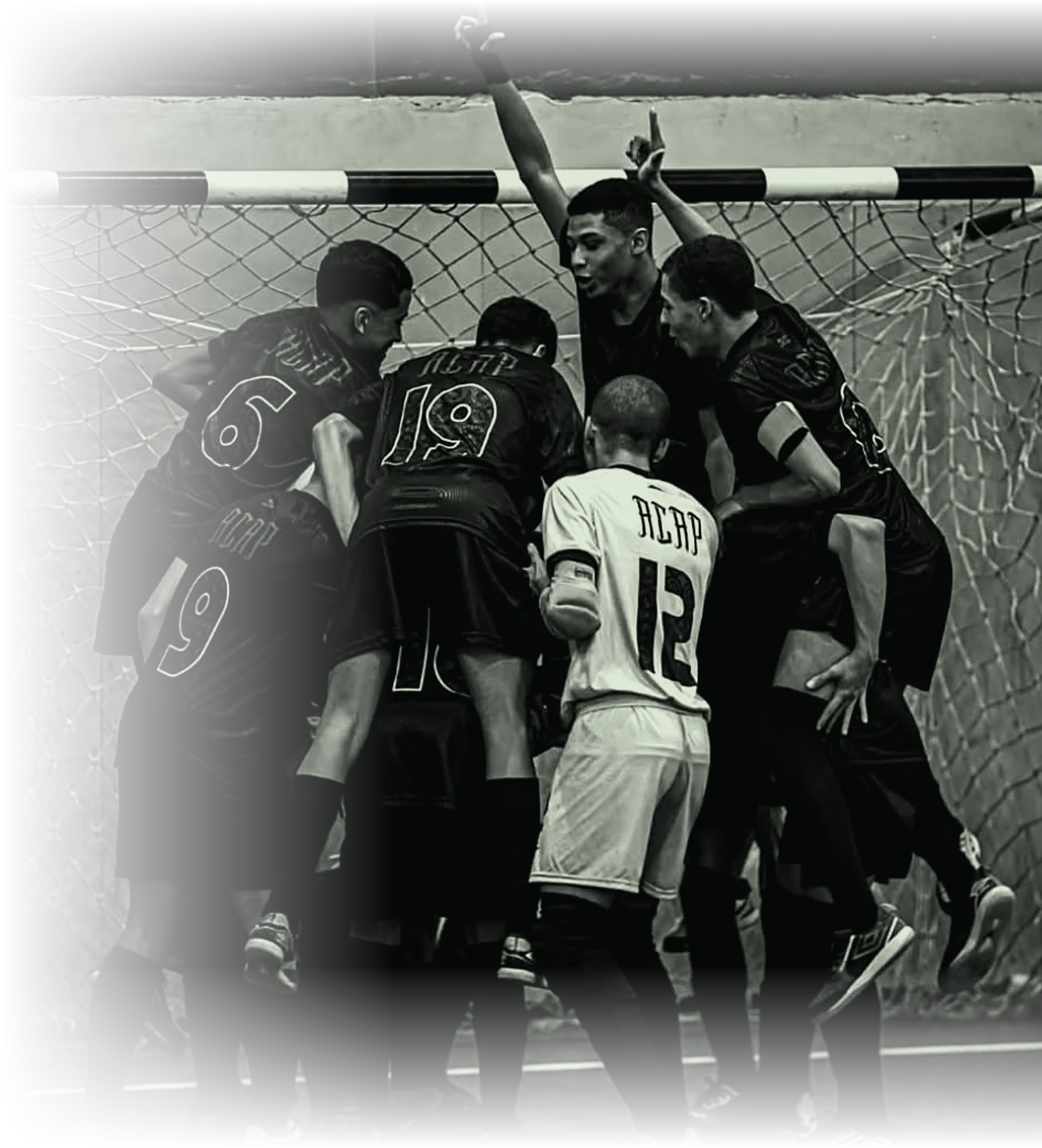 Jogadores da ACAP Futsal comemorando um gol